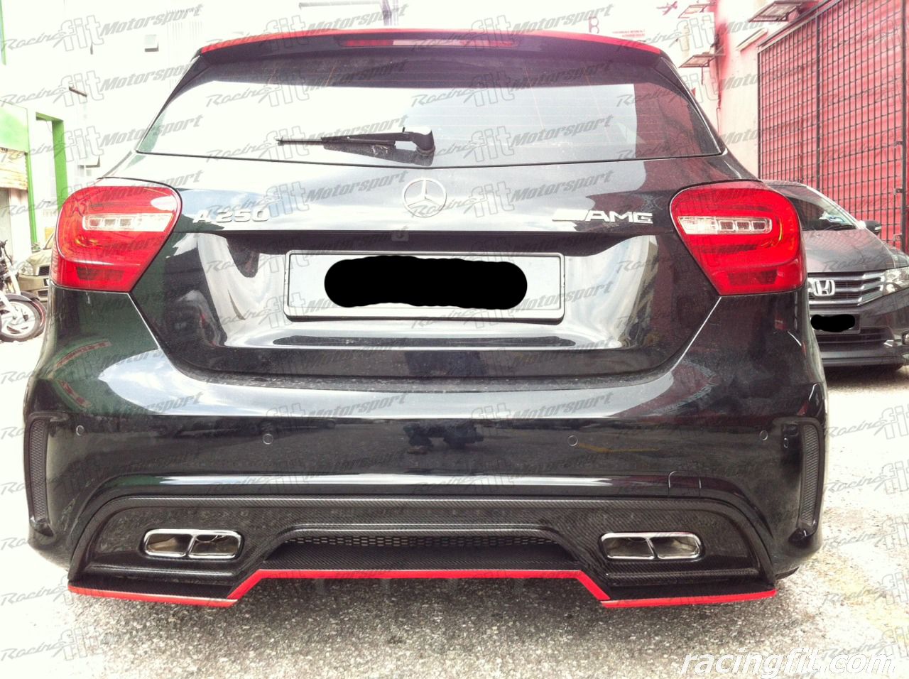 W176 A CLASS Revozport Carbon Bodykit